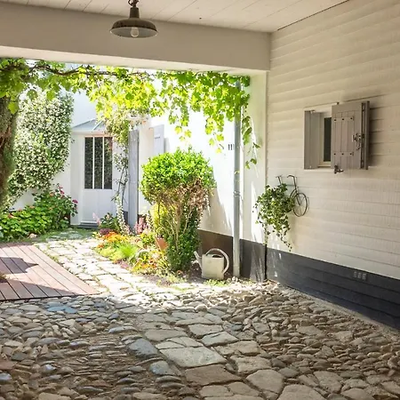 La Martinoise Garden Guest house Saint-Martin-de-Re